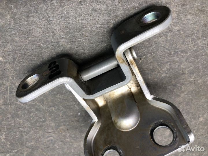 Петля двери задняя правая Kia Spectra LD S6D 2007