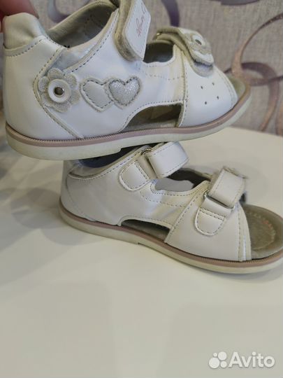 Сандалии для девочки