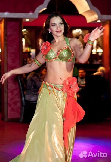 Дизайнерский костюм для восточного танца