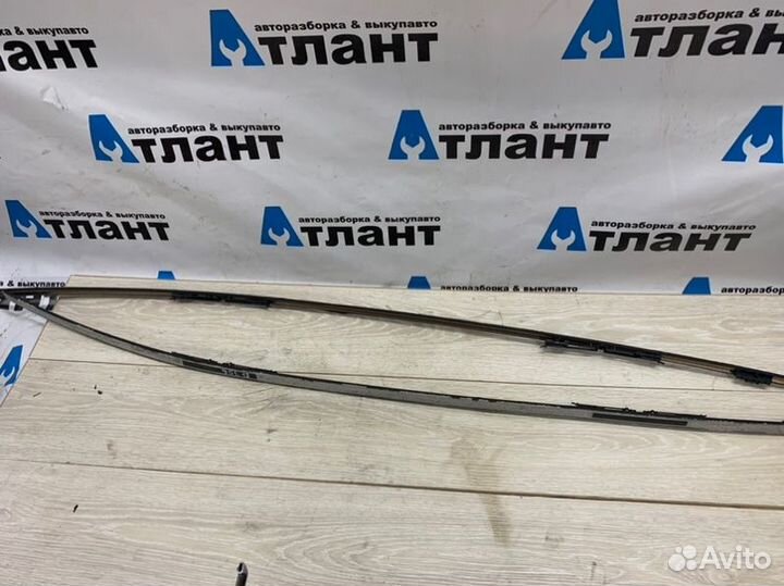 Молдинг крыши Opel Astra J A16XER 2010