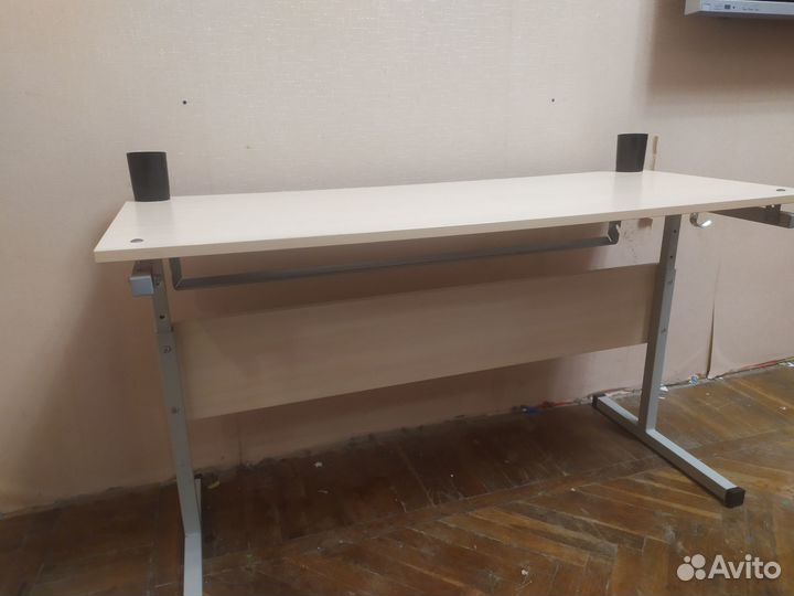 Детский стол парта