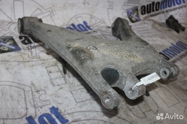 Рычаг задний правый нижний Audi A8 Ii 4E2