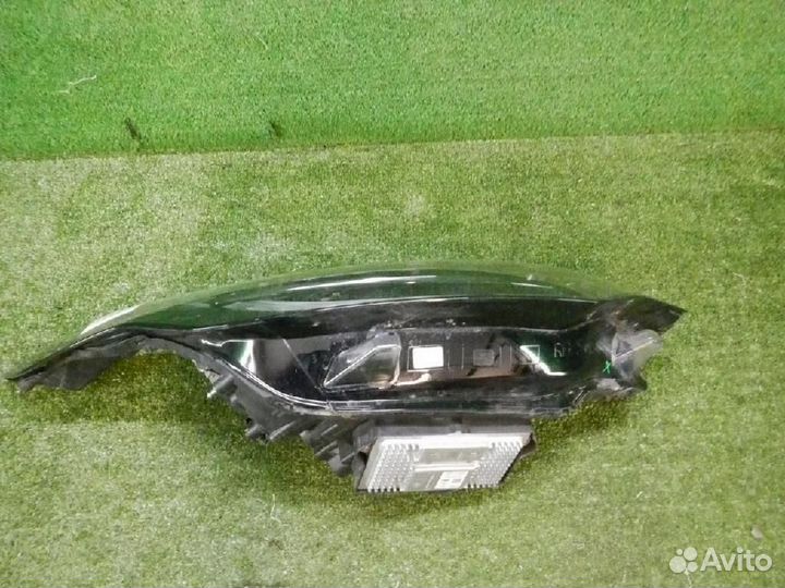 Фара правая Land Rover Discovery V