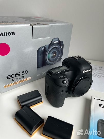 Canon EOS 5D Mark III body