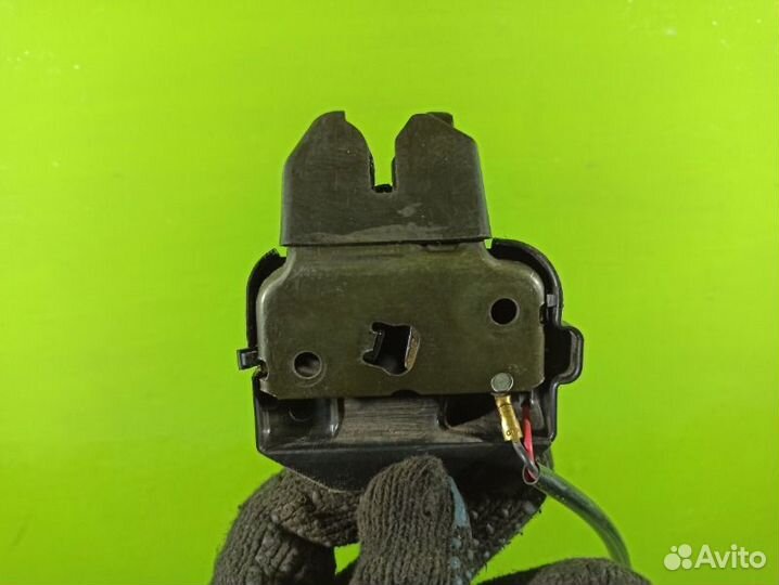 Замок багажника Nissan Primera P12 QG16DE 2006