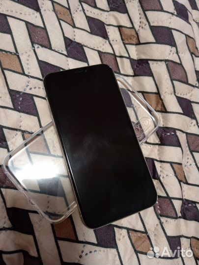 iPhone X, 64 ГБ