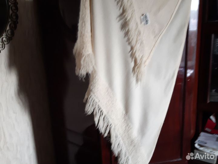 Бактус,треугольный платок шарф