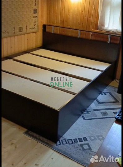 Кровать двуспальная