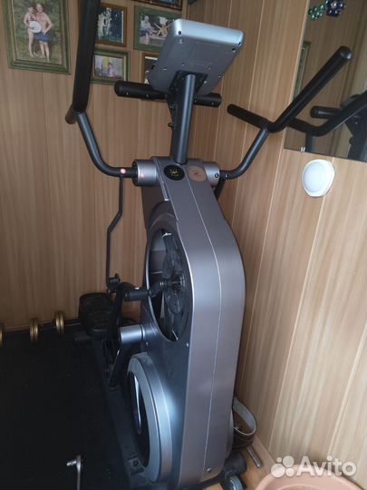 Эллиптический тренажер