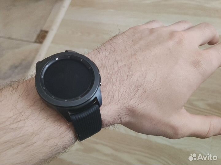 Samsung Galaxy Watch 42мм, 1.2
