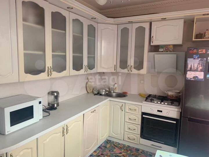 2-к. квартира, 63 м², 9/9 эт.