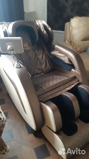 Массажное кресло Booker