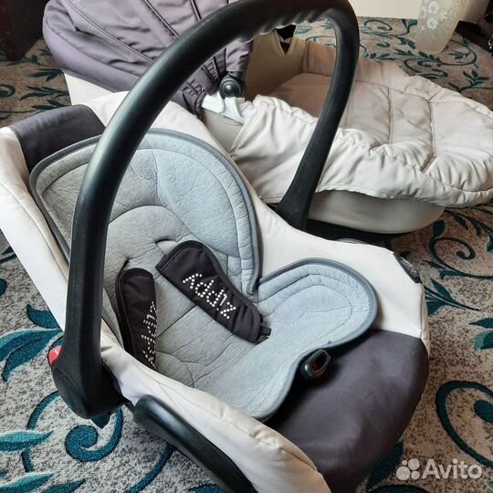 Коляска zippy