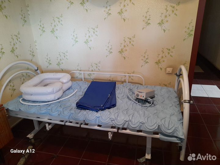Кровать для лежачих больных бу