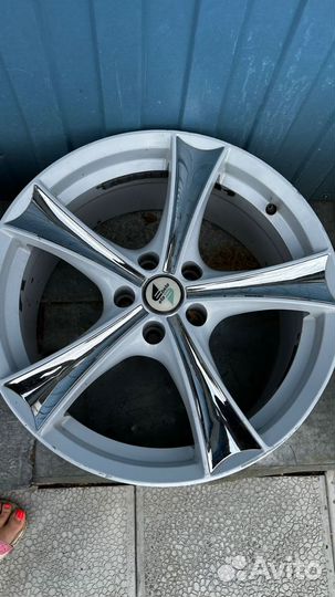 Литые диски R18 5x112