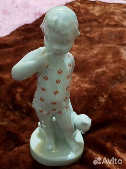 Мальчик с мишкой. Старинная Песочное Антиквариат Р