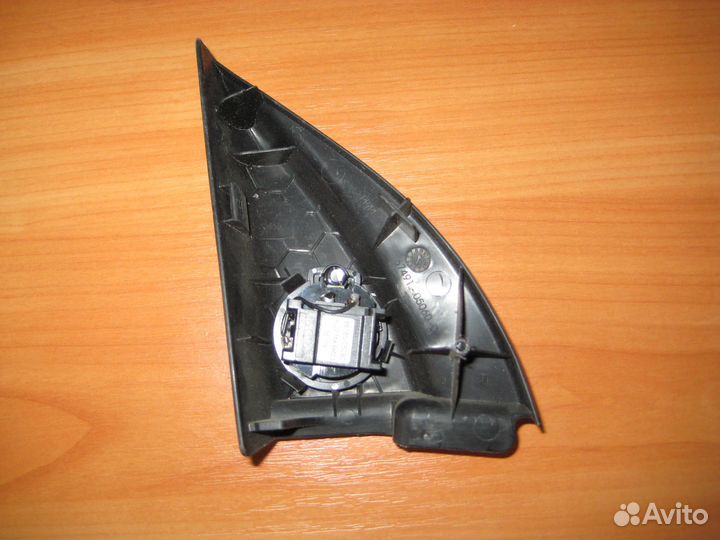 Динамик toyota avensis 250