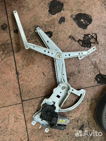 Стеклоподъёмник передний правый Opel Meriva A