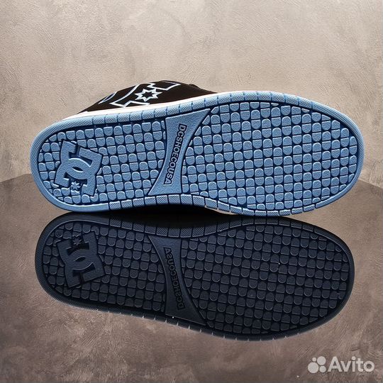 DC shoes court graffik кроссовки дутыши