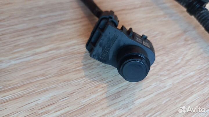 Бампер с парктрониками оригинал