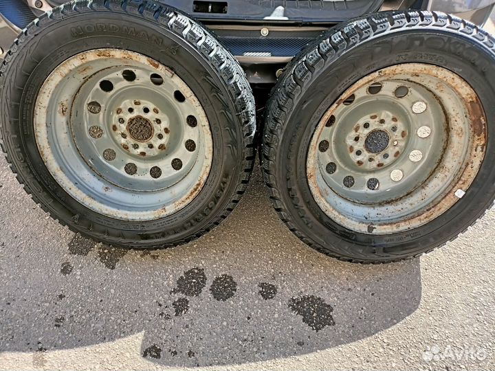 R14 Nokian Tyres Nordman 5 175/65, PCD 4x98 DIA 40