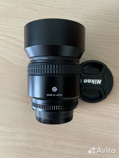 Объектив Nikon 85mm