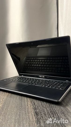 Ноутбук asus 15.6/ram 4gb/SSD новый/офис дом