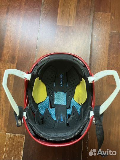 Хоккейный шлем React