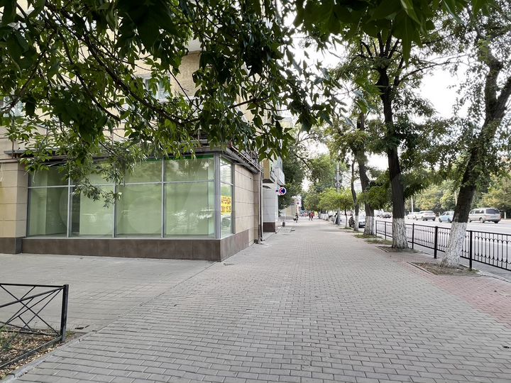 Офис, барбершоп, 90 м² Центр фасад, трафик