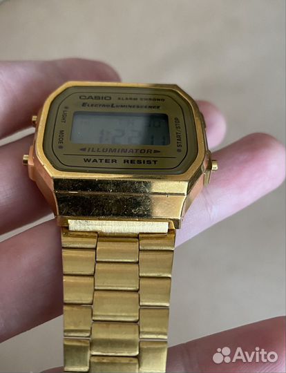 Часы Casio Vintage цвета золота. Модель: A168WG-9E