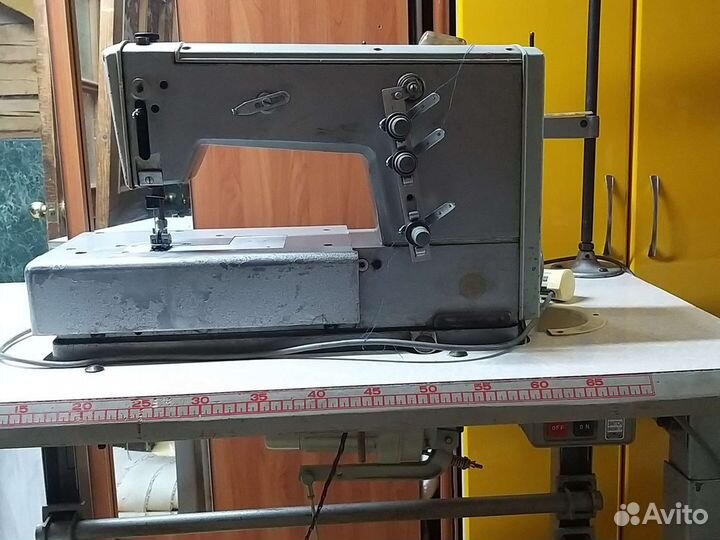 Распошивальная плоскошовная машина