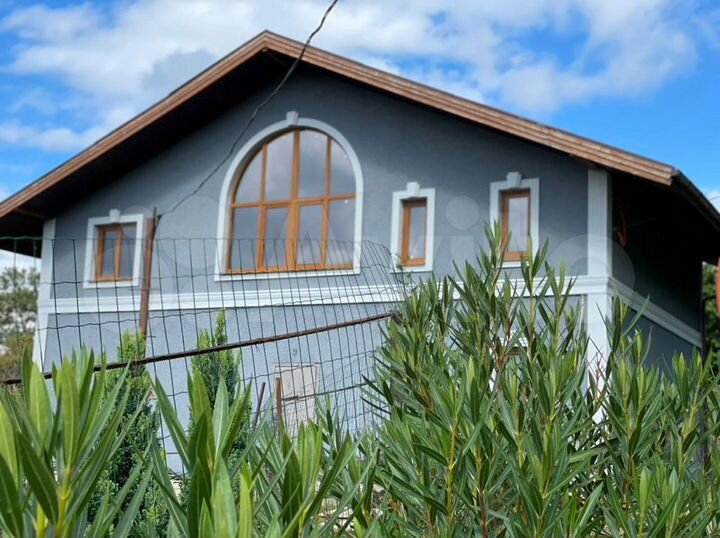 Дом 177 м² на участке 6 сот.