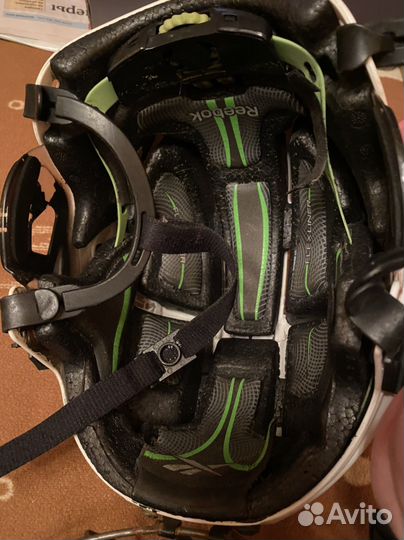 Шлем хоккейный reebok 11k