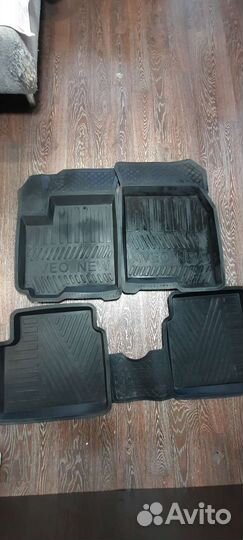 Автомобильные коврики резиновые на Aveo t 250