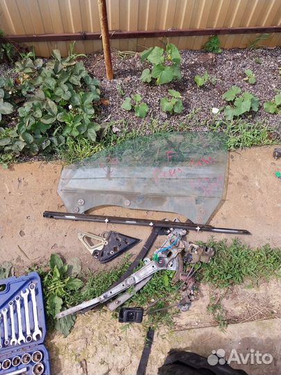 Запчасти для Дверей субару импреза subaru imreza