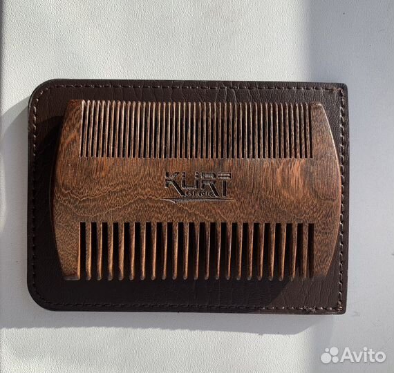 Двусторонний гребень Kurt для бороды и усов