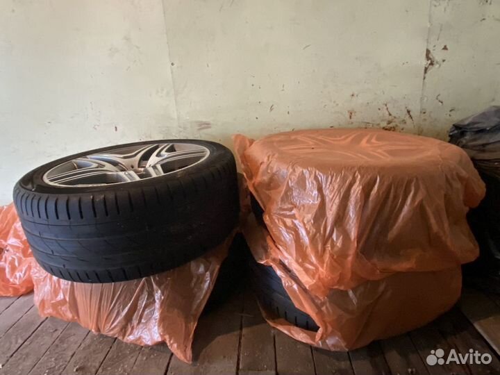 Комплект дисков mercedes AMG 21 GL166 с шинами nok