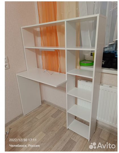 Компьютерный стол-стеллаж ST04