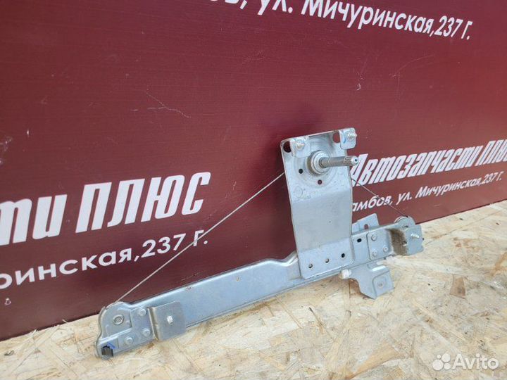 Стеклоподъемник задний левый Renault Duster