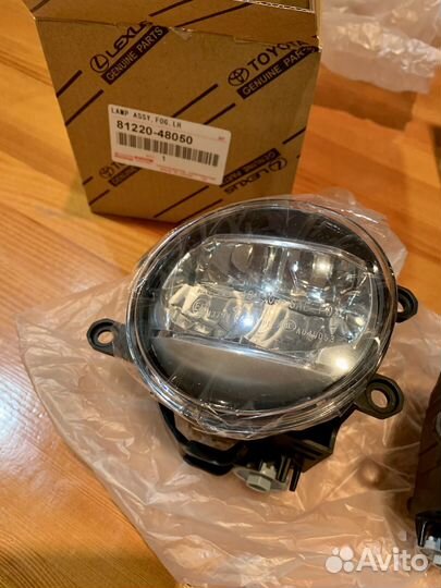 Противотуманные LED фары Toyota Koito