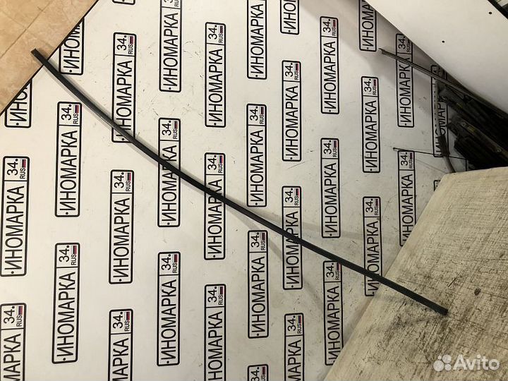 Молдинг крыши Toyota Corolla E120 седан