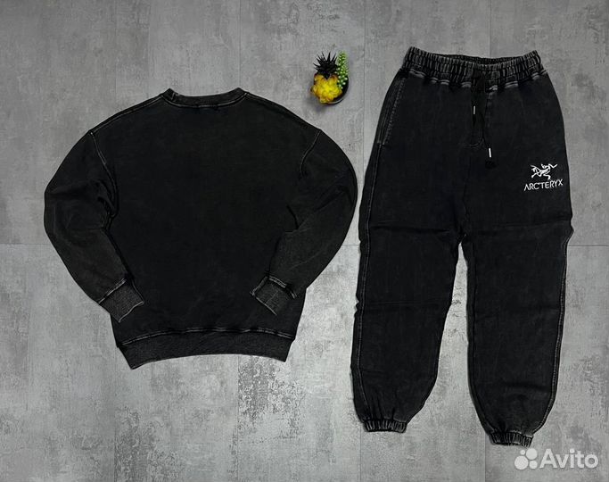 Спортивный костюм Arcteryx