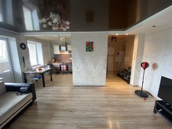 2-к. квартира, 50 м², 10/10 эт.