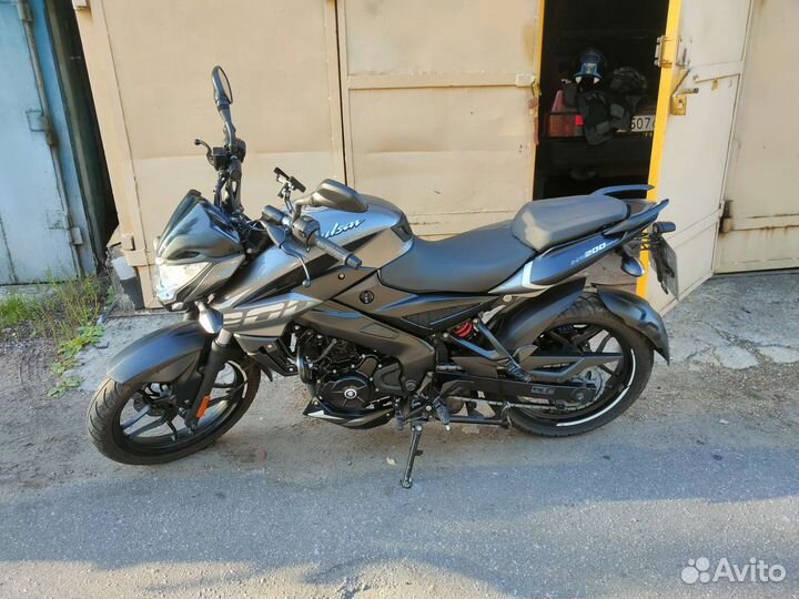Bajaj Pulsar NS 200
