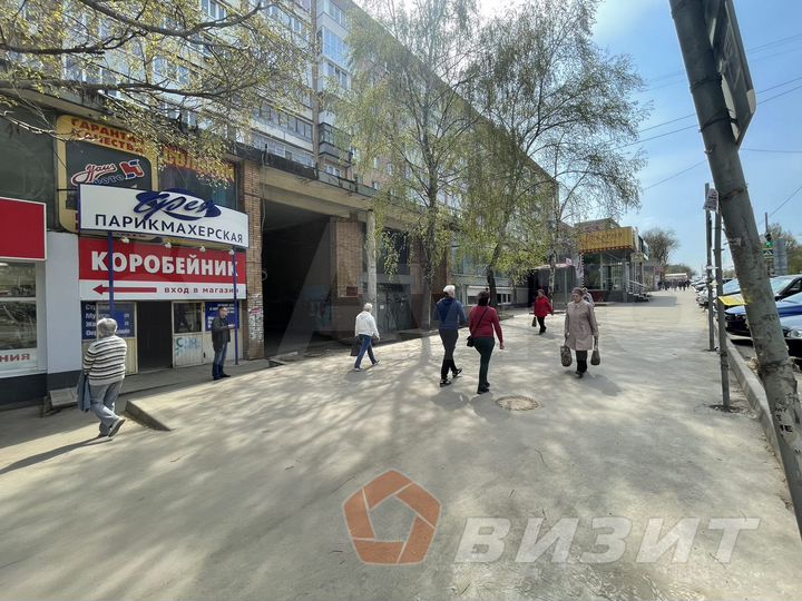 Помещение, 214 м² с панорамными окнами на 1 линии