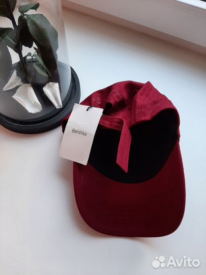 Новая кепка Bershka