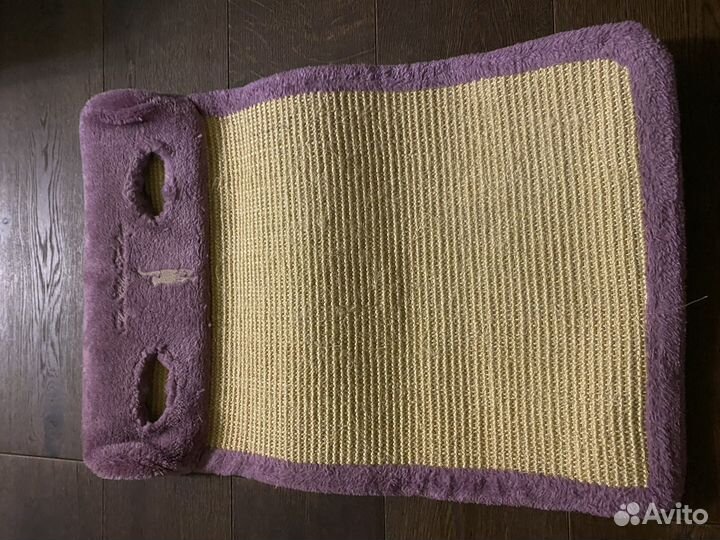 Когтеточка в виде коврика для кошек