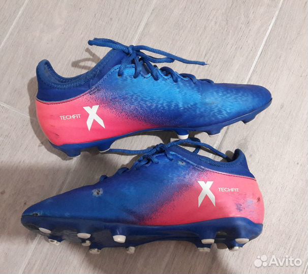 Футбольные бутсы Adidas X