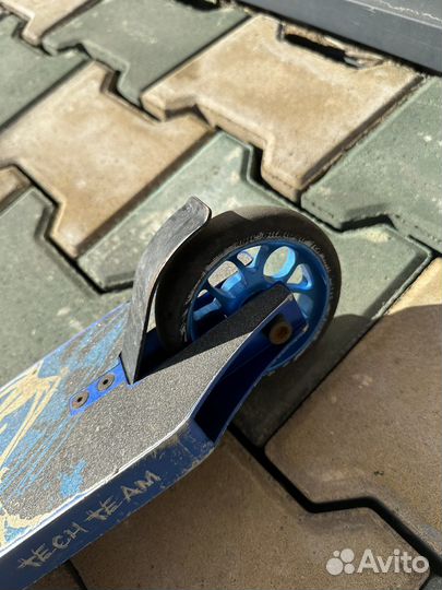 Трюковой самокат tech team