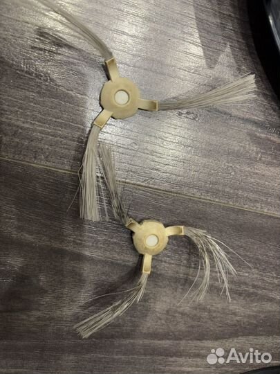 Робот-пылесос gutrend echo 520